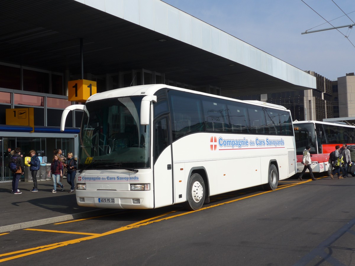 (159'074) - Aus Frankreich: Compagnie des Cars Savoyards, Giettaz - 4575 PE 33 - Hispano am 14. M�rz 2015 in Gen�ve, A�roport