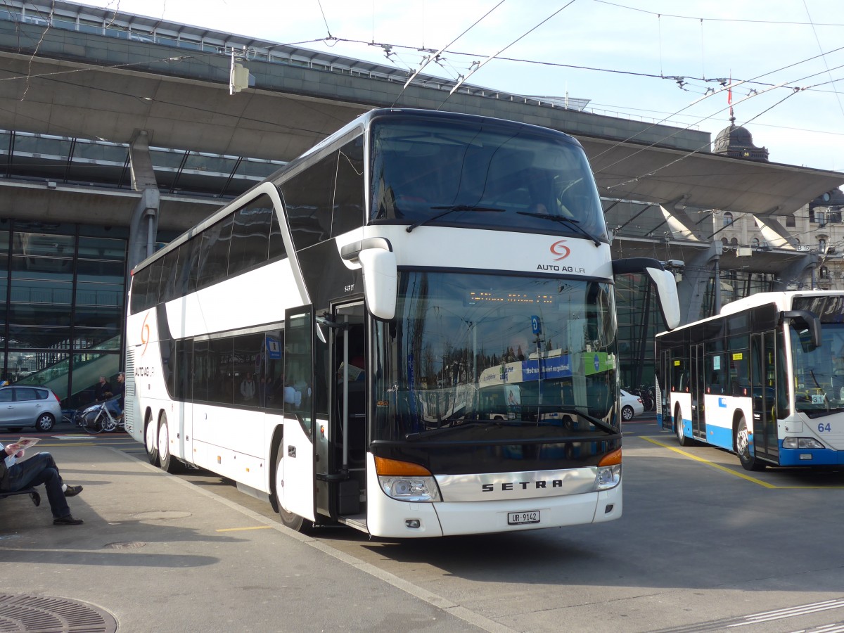 (159'275) - AAGU Altdorf - Nr. 60/UR 9142 - Setra am 18. M�rz 2015 beim Bahnhof Luzern