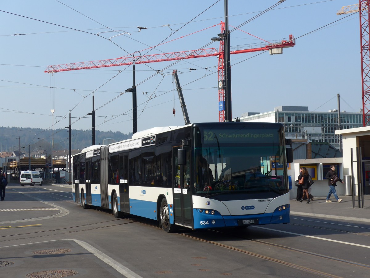 (159'409) - VBZ Z�rich - Nr. 534/ZH 730'534 - Neoplan am 19. M�rz 2015 beim Bahnhof Z�rich-Oerlikon
