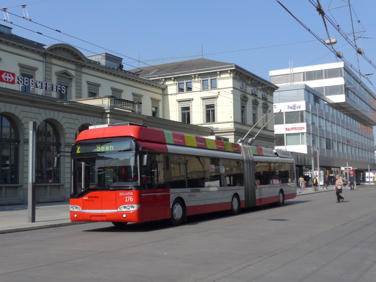 (159'426) - SW Winterthur - Nr. 176 - Solaris Gelenktrolleybus am 19. M�rz 2015 beim Hauptbahnhof Winterthur