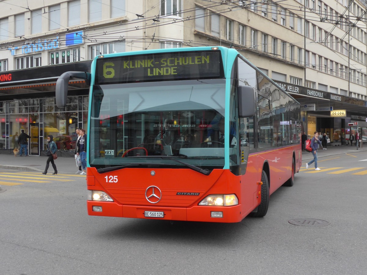 (159'521) - VB Biel - Nr. 125/BE 560'125 - Mercedes am 28. M�rz 2015 beim Bahnhof Biel