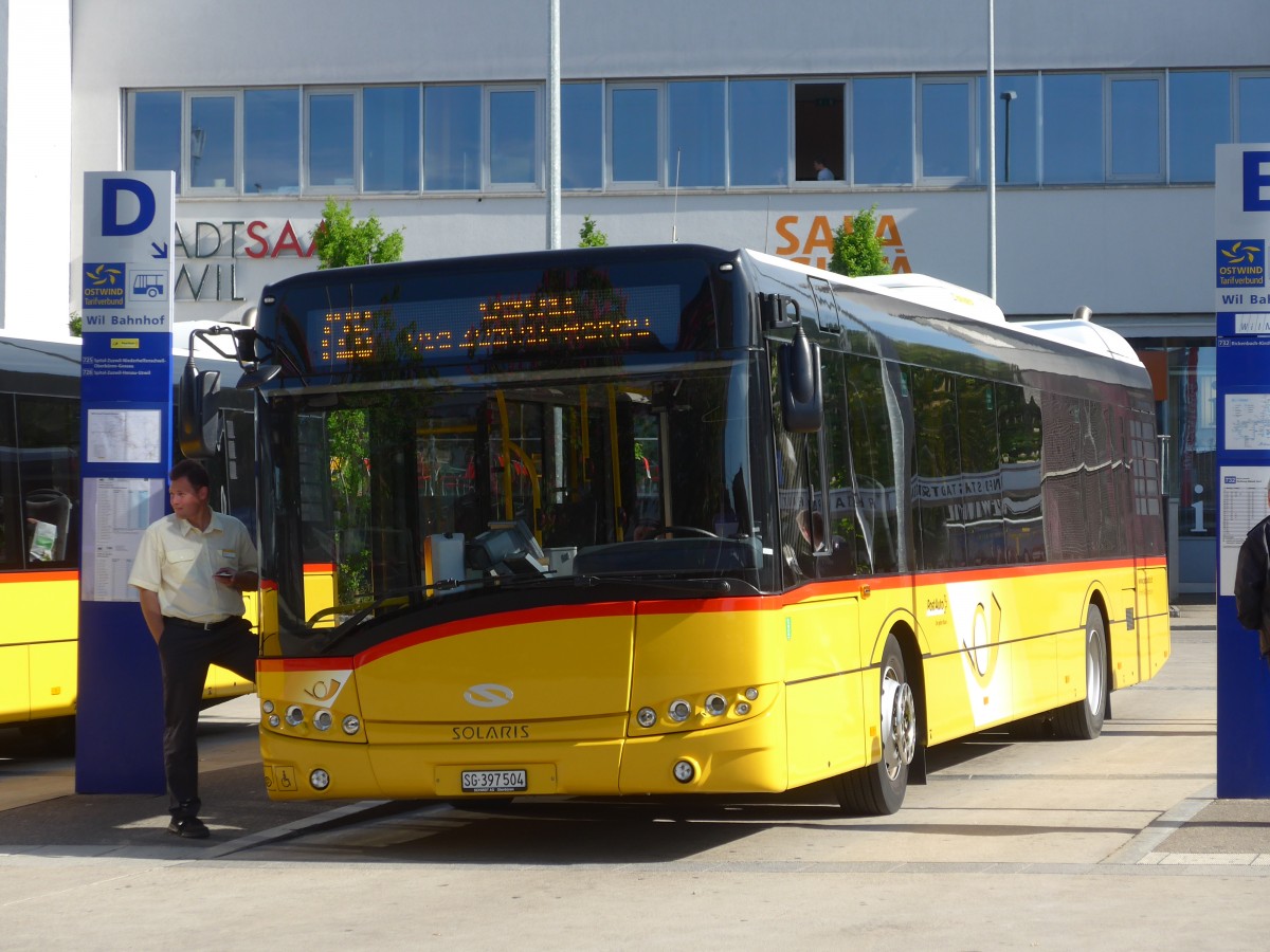 (160'176) - Schmidt, Oberb�ren - SG 397'504 - Solaris am 8. Mai 2015 beim Bahnhof Wil
