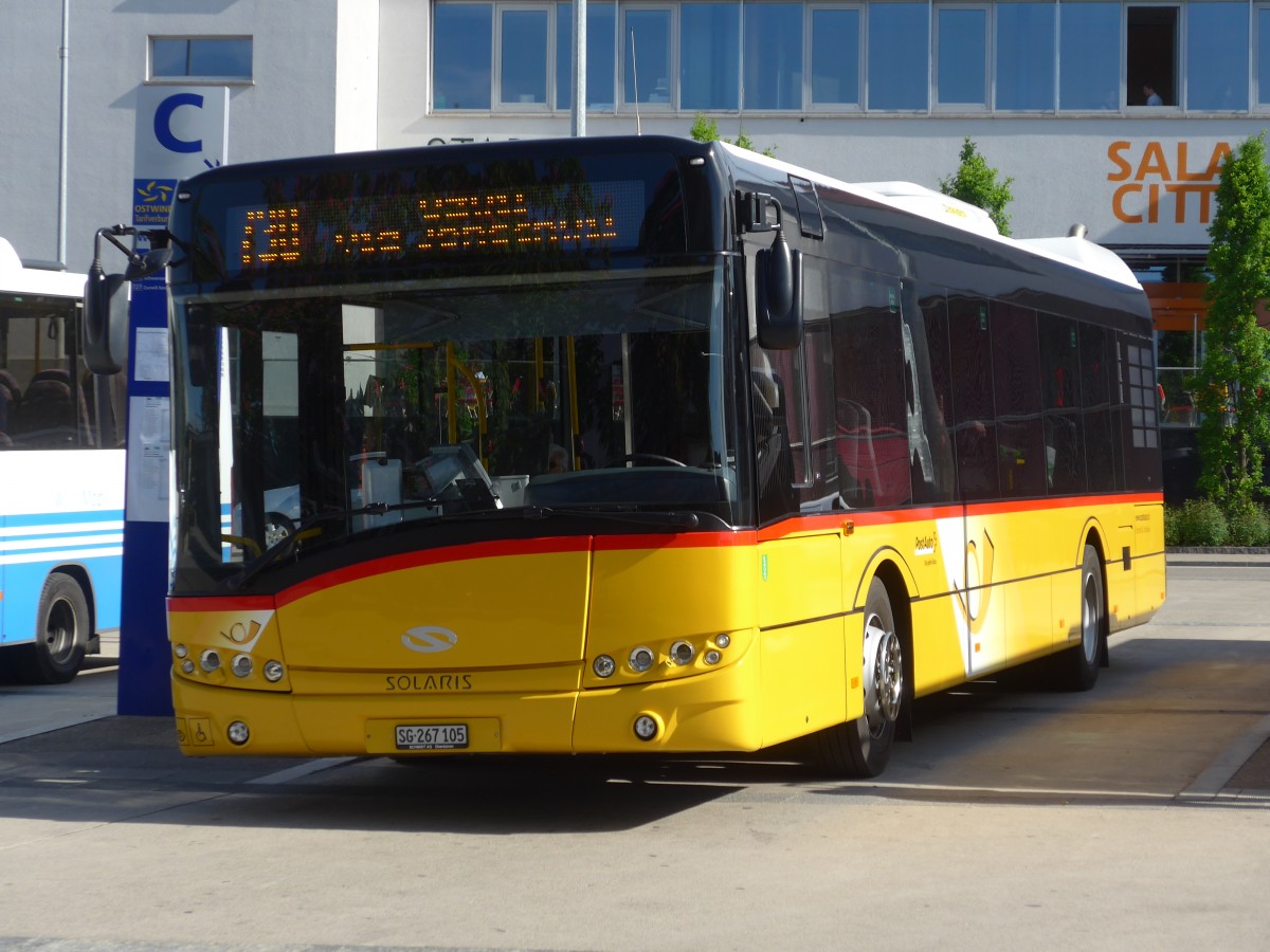 (160'177) - Schmidt, Oberb�ren - SG 267'105 - Solaris am 8. Mai 2015 beim Bahnhof Wil