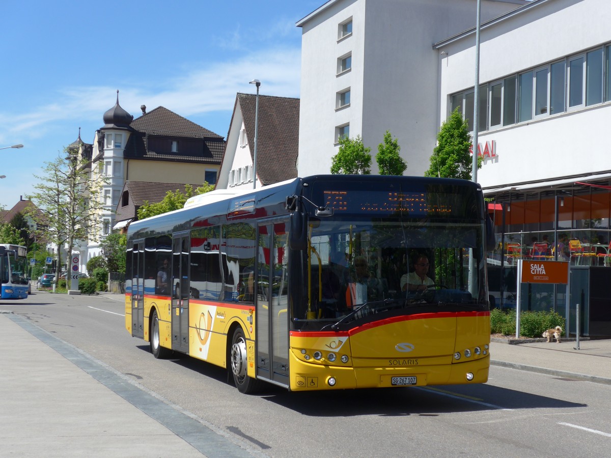 (160'207) - Schmidt, Oberb�ren - SG 267'107 - Solaris am 8. Mai 2015 beim Bahnhof Wil