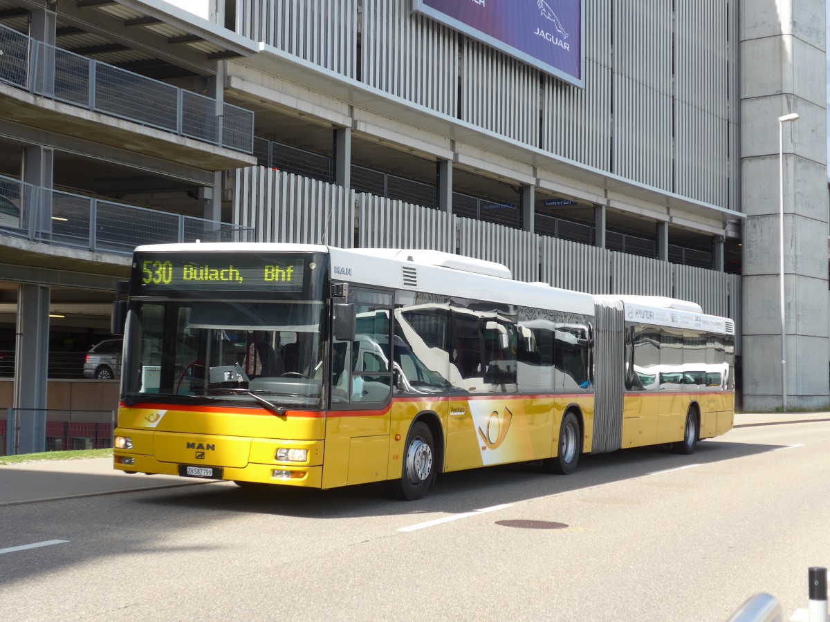 (160'217) - PostAuto Z�rich - Nr. 164/ZH 587'799 - MAN (ex Nr. 26) am 8. Mai 2015 in Z�rich, Flughafen