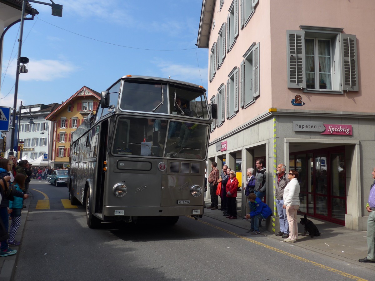 (160'908) - Schneider, Schmerikon - SG 13'934 - FBW/T�scher Hochlenker (ex Basler, Hofstetten; ex VBZ Z�rich Nr. 244) am 24. Mai 2015 in Sarnen, OiO