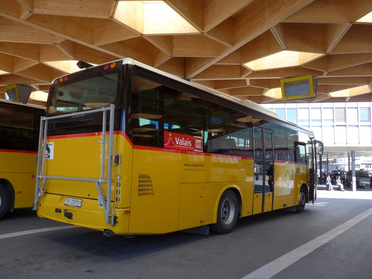 (161'169) - Ev�quoz, Erde - VS 22'870 - Irisbus am 27. Mai 2015 beim Bahnhof Sion