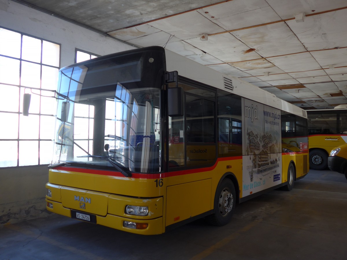 (161'193) - Lathion, Sion - Nr. 16/VS 24'726 - MAN/G�ppel (ex Globe-Limo, Gen�ve Nr. 904) am 27. Mai 2015 in Sion, Garage