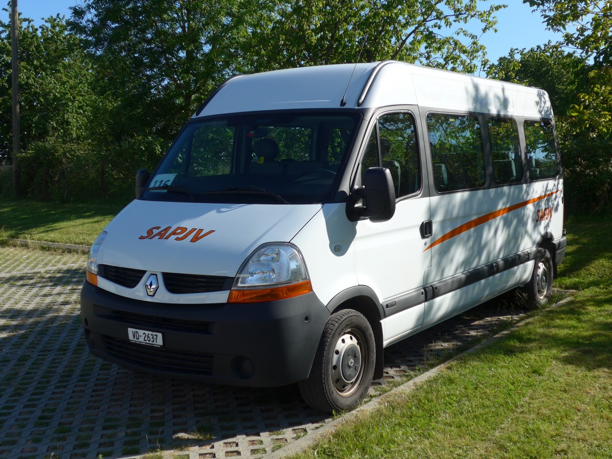 (161'388) - SAPJV, L'Isle - Nr. 62/VD 2637 - Renault am 28. Mai 2015 in L'Isle, Garage