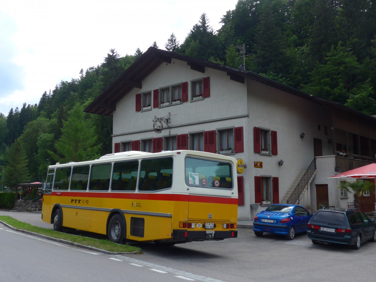 (161'570) - Bernair, M�nsingen - BE 651'182 - Saurer/T�scher (ex Schebath, Lauerz; ex Albin, F�llanden; ex Heim, Flums) am 30. Mai 2015 in Wislisau, Wirtschaft