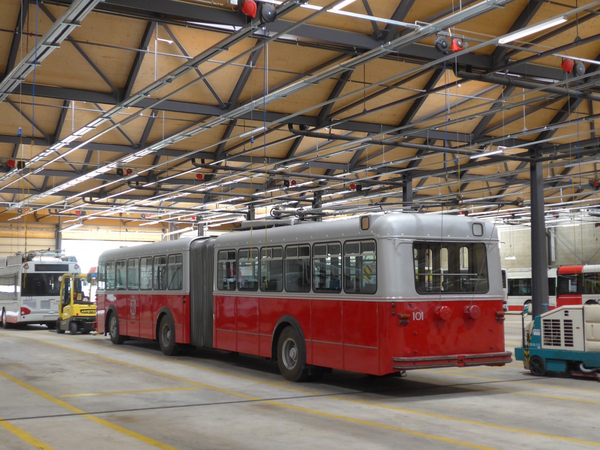 (161'678) - VW Winterthur - Nr. 101 - FBW/SWS Gelenktrolleybus am 31. Mai 2015 in Winterthur, Depot Gr�zefeld