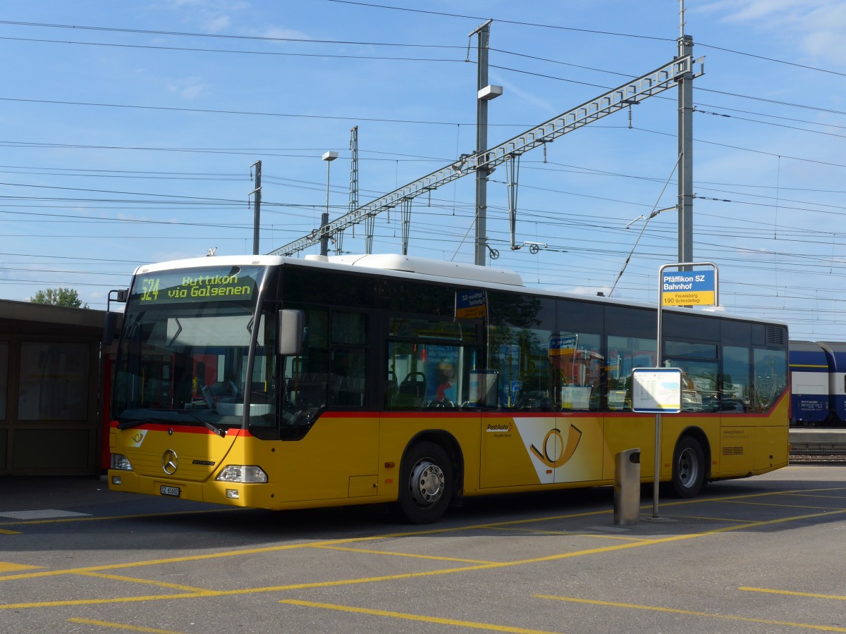 (161'690) - Kistler, Reichenburg - SZ 61'602 - Mercedes am 31. Mai 2015 beim Bahnhof Pf�ffikon