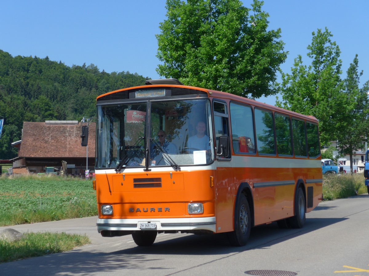 (161'815) - Mangold, Oberengstringen - ZH 368'719 - Saurer/Hess (ex RhV Altst�tten Nr. 45) am 6. Juni 2015 in Thayngen, Saurertreffen