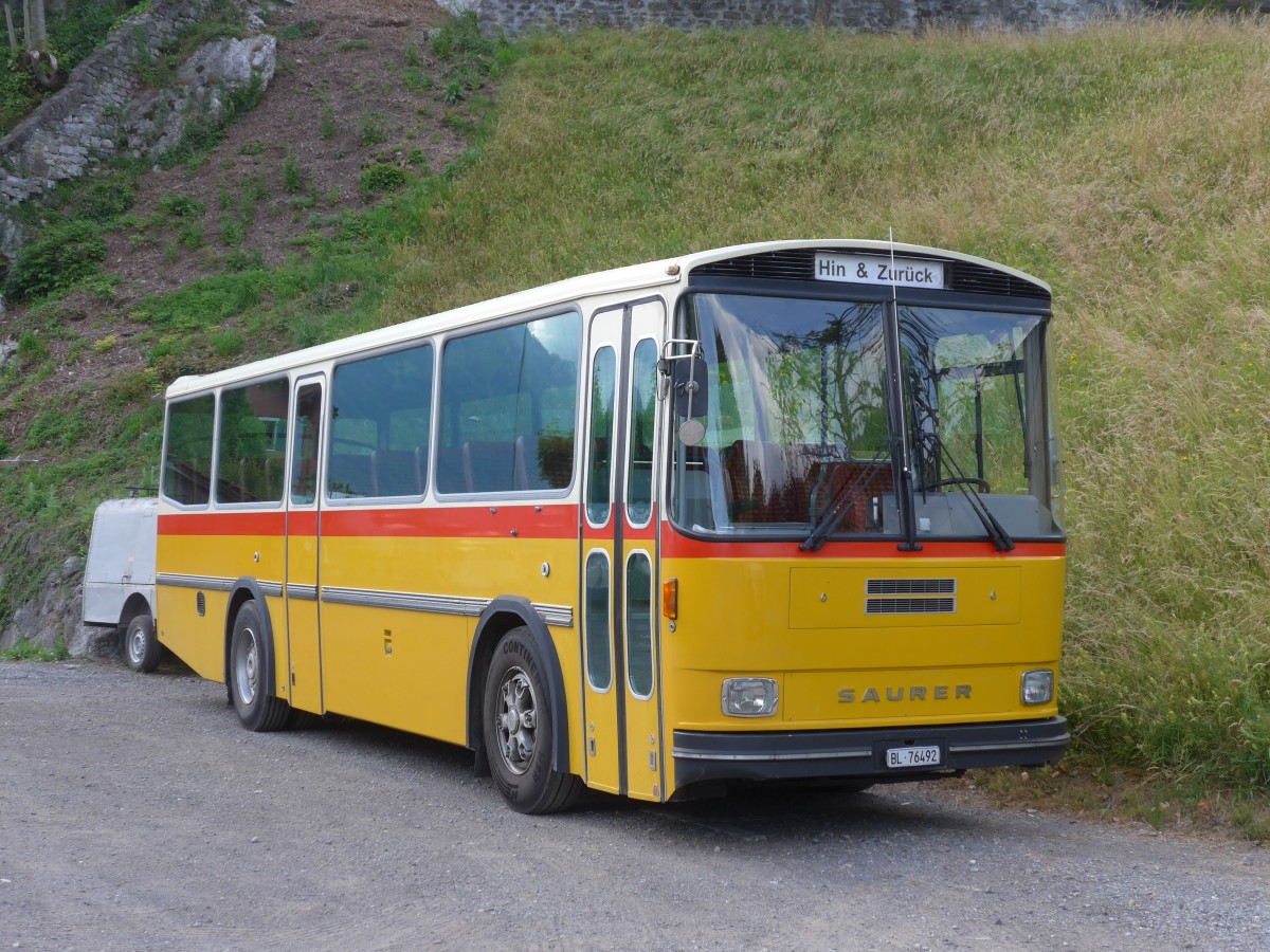 (162'064) - Ziegler, Pratteln - BL 76'492 - Saurer/T�scher (ex P 24'265) am 13. Juni 2015 in Brienz, Kirche