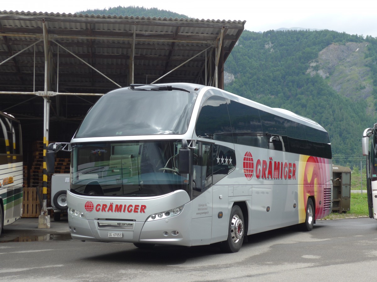 (162'363) - Gr�miger, B�tschwil - SG 67'051 - Neoplan am 20. Juni 2015 in Meiringen, Balm