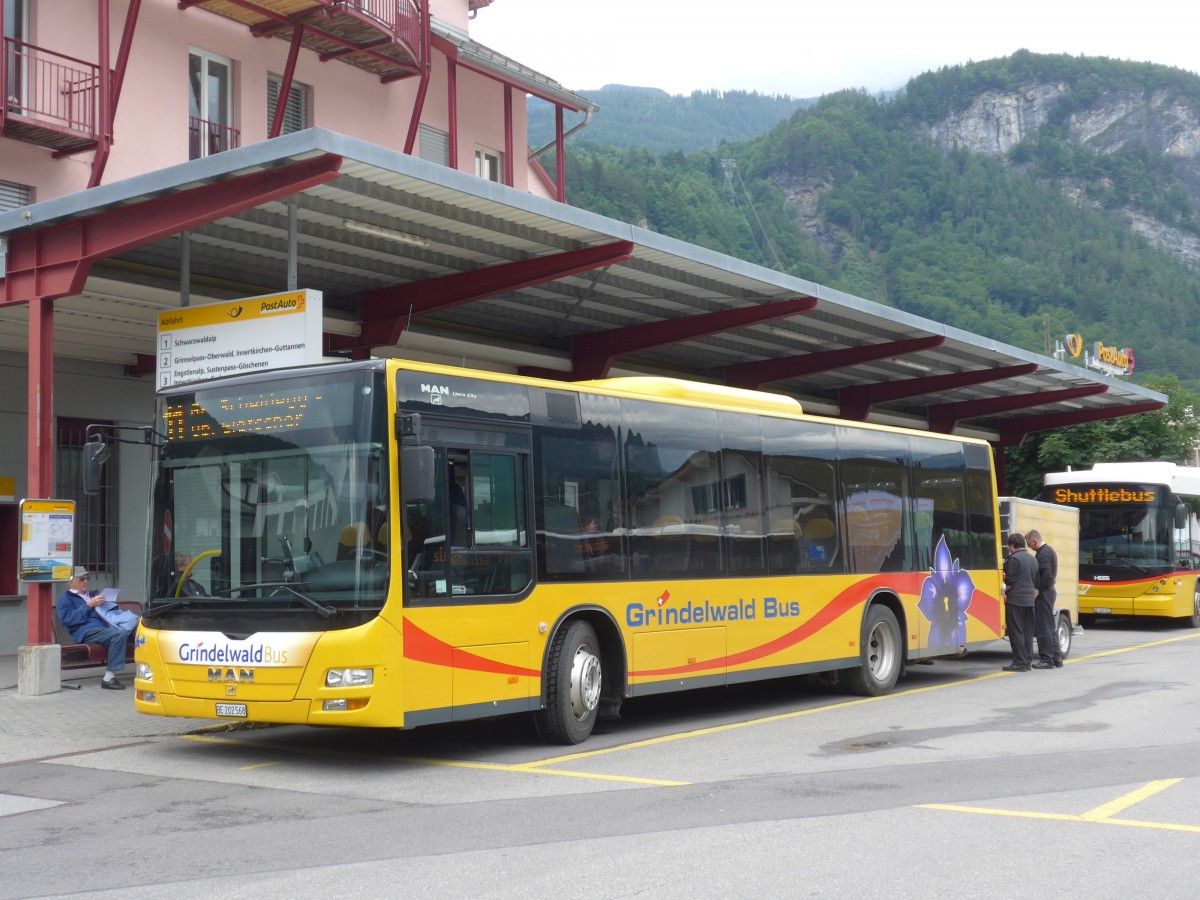 (162'396) - AVG Grindelwald - Nr. 14/BE 202'568 - MAN/G�ppel am 20. Juni 2015 in Meiringen, Postautostation