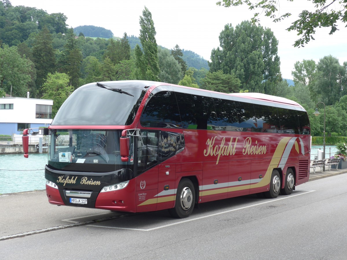 (162'454) - Aus Deutschland: Kofahl, Rostock - HRO-K 117 - Neoplan am 21. Juni 2015 bei der Schiffl�ndte Thun