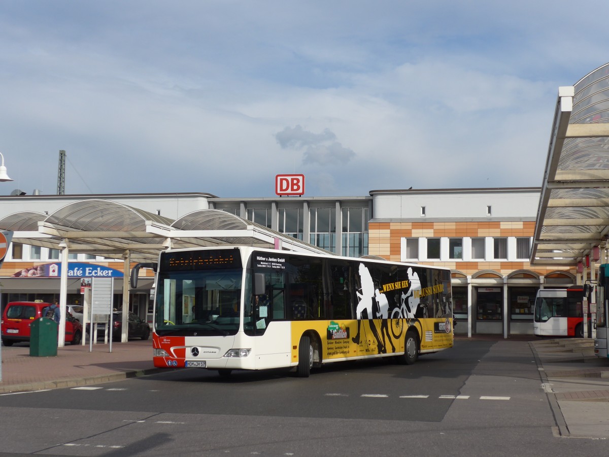 (162'579) - H�ther&Junkes, Homburg - HOM-JH 57 - Mercedes am 25. Juni 2015 beim Bahnhof Homburg