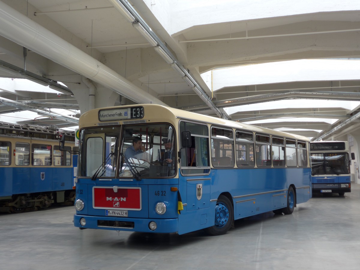 (162'805) - MVG M�nchen (OCM) - Nr. 4632/M-YN 4432H - MAN am 28. Juni 2015 in M�nchen, MVG-Museum