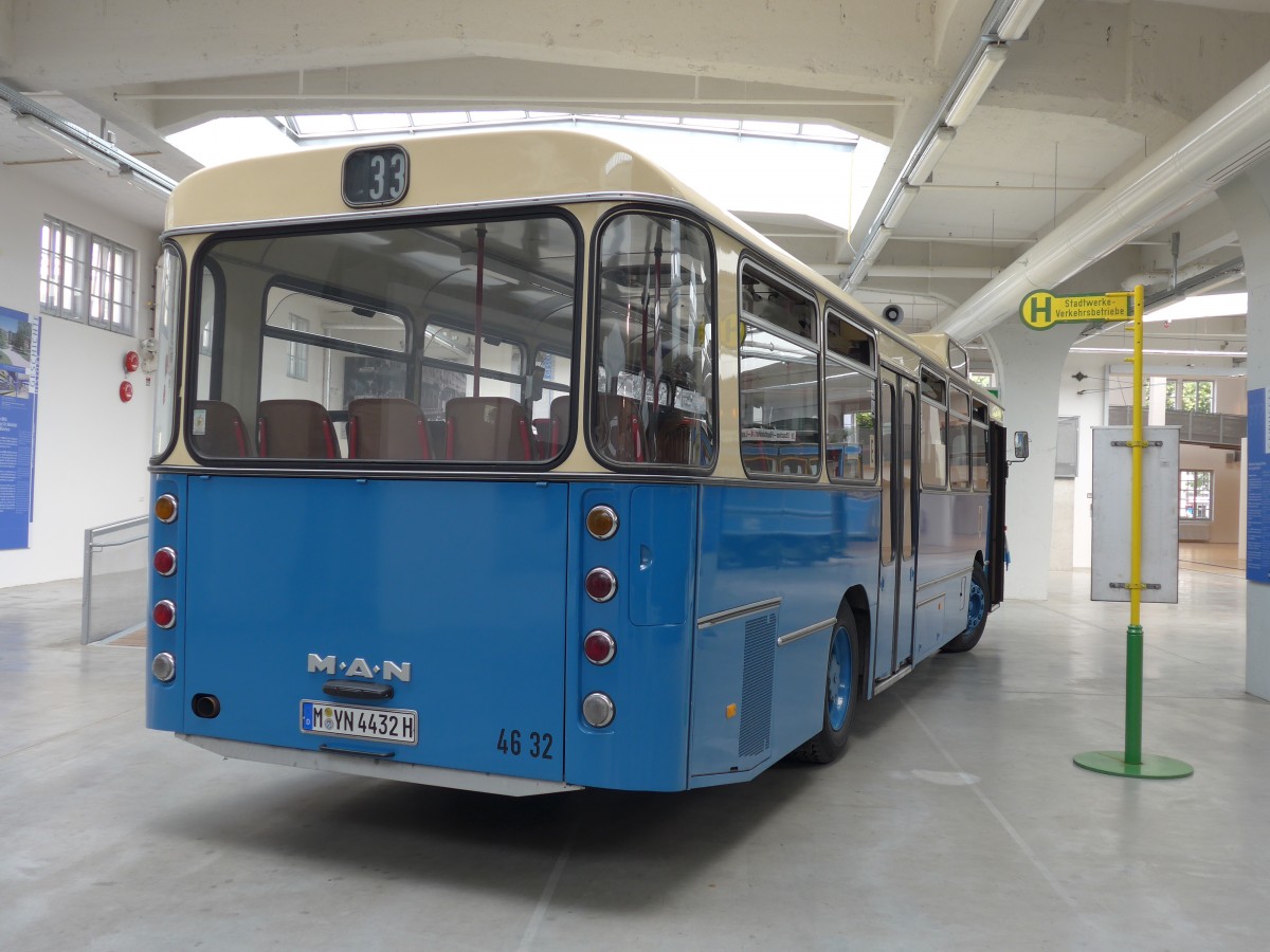(162'809) - MVG M�nchen (OCM) - Nr. 4632/M-YN 4432H - MAN am 28. Juni 2015 in M�nchen, MVG-Museum