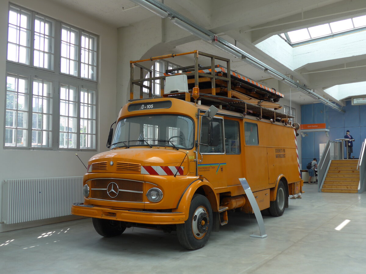 (162'814) - MVG M�nchen (OCM) - Mercedes am 28. Juni 2015 in M�nchen, MVG-Museum