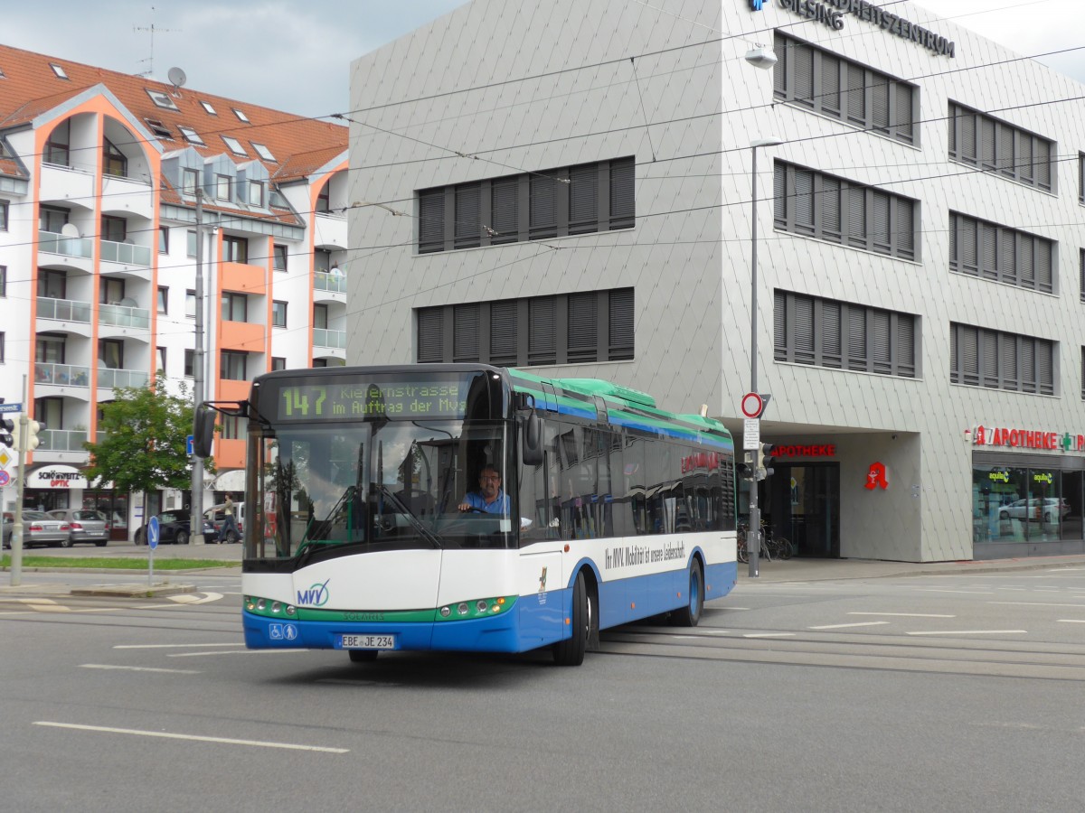 (162'854) - Ettenhuber, M�nchen - EBE-JE 234 - Solaris am 28. Juni 2015 in M�nchen, Bahnhof Giesing