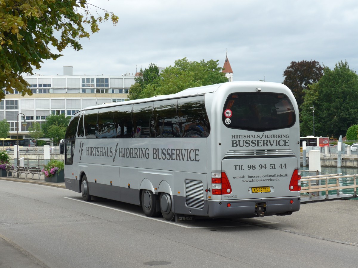 (163'181) - Aus D�nemark: Andersen, Hj�rring - XS 94'717 - Neoplan am 29. Juli 2015 bei der Schiffl�ndte Thun