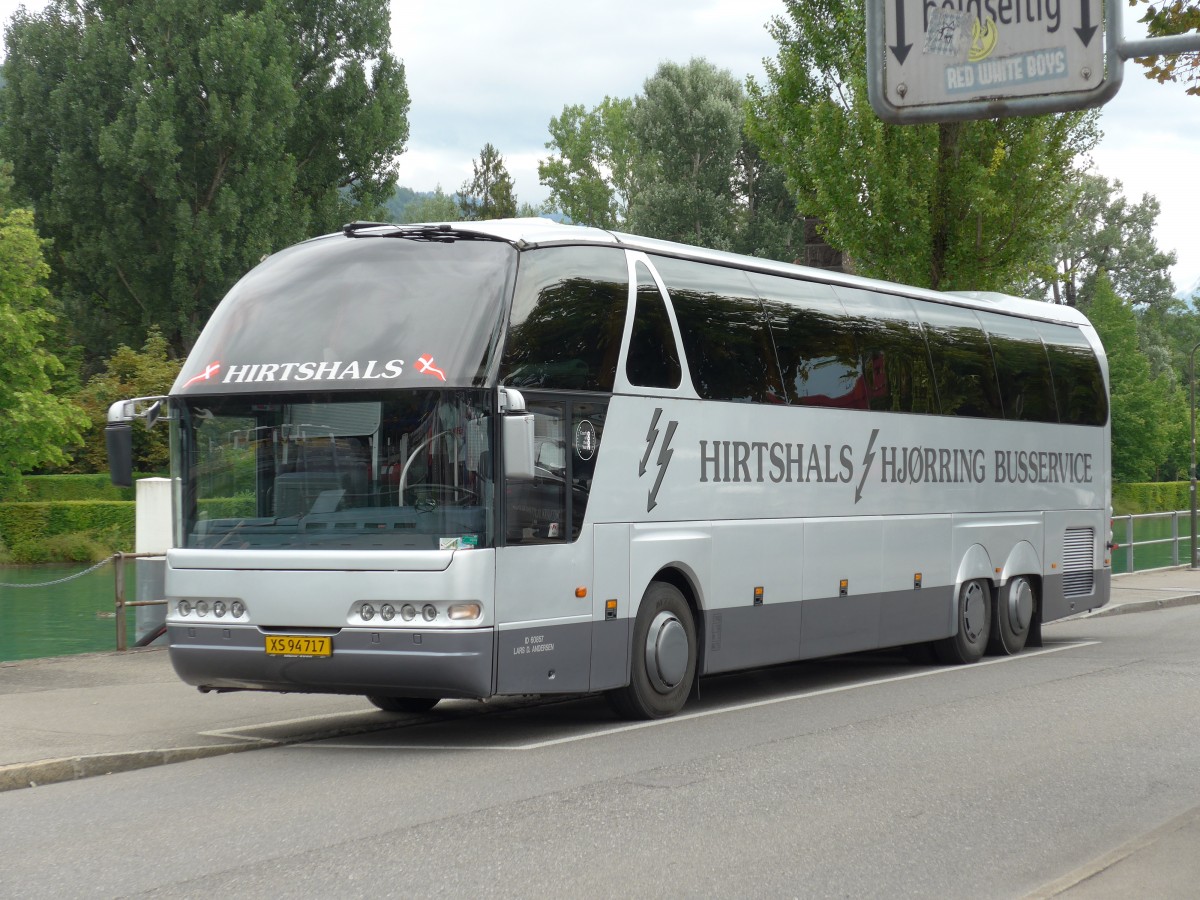 (163'182) - Aus D�nemark: Andersen, Hj�rring - XS 94'717 - Neoplan am 29. Juli 2015 bei der Schiffl�ndte Thun