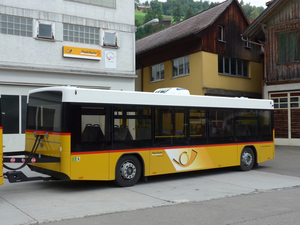 (163'209) - PostAuto Ostschweiz - SG 412'681 - Hess Personenanh�nger am 2. August 2015 in Urn�sch, Garage