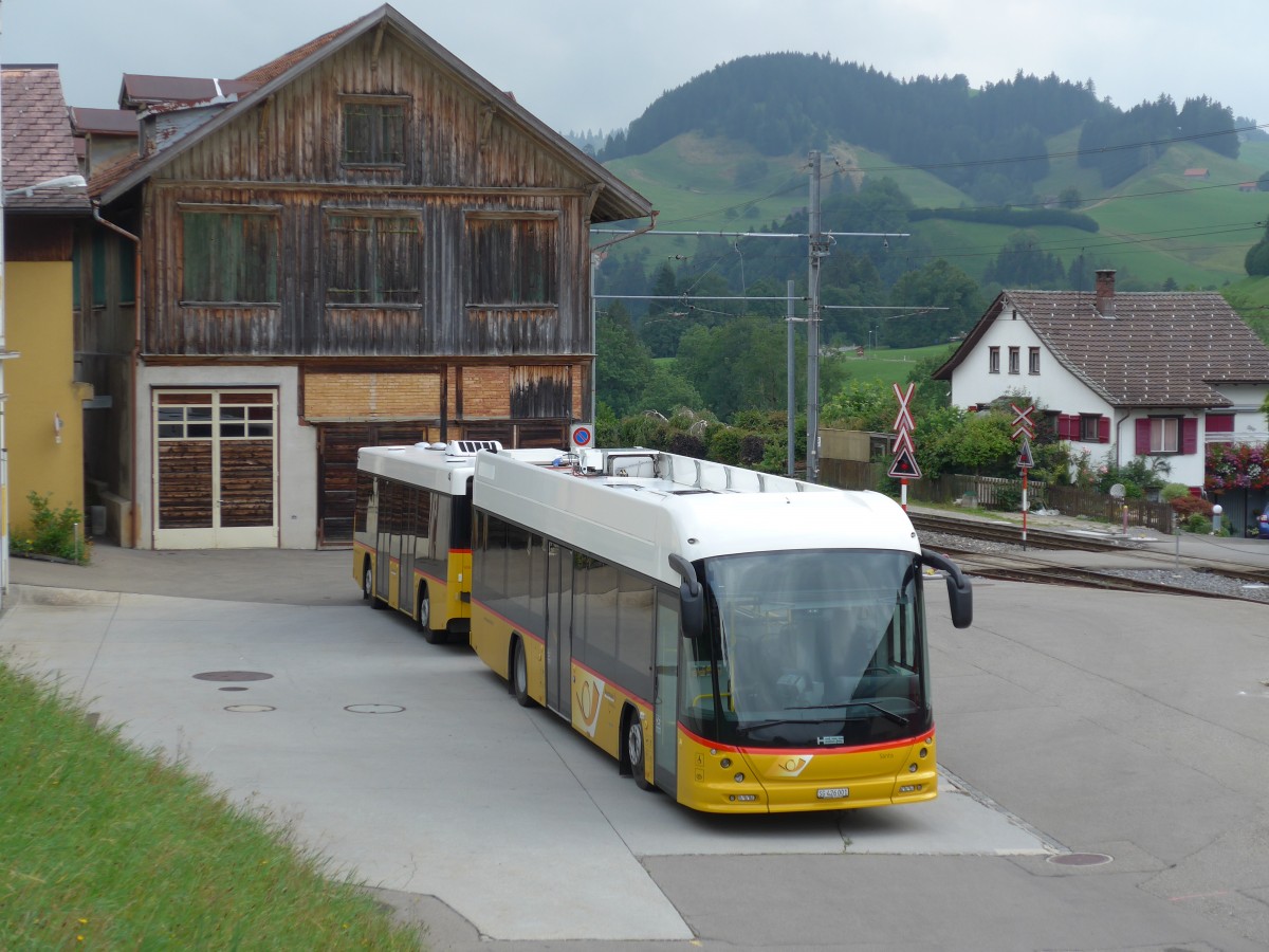 (163'217) - PostAuto Ostschweiz - SG 426'001 - Hess am 2. August 2015 in Urn�sch, Garage