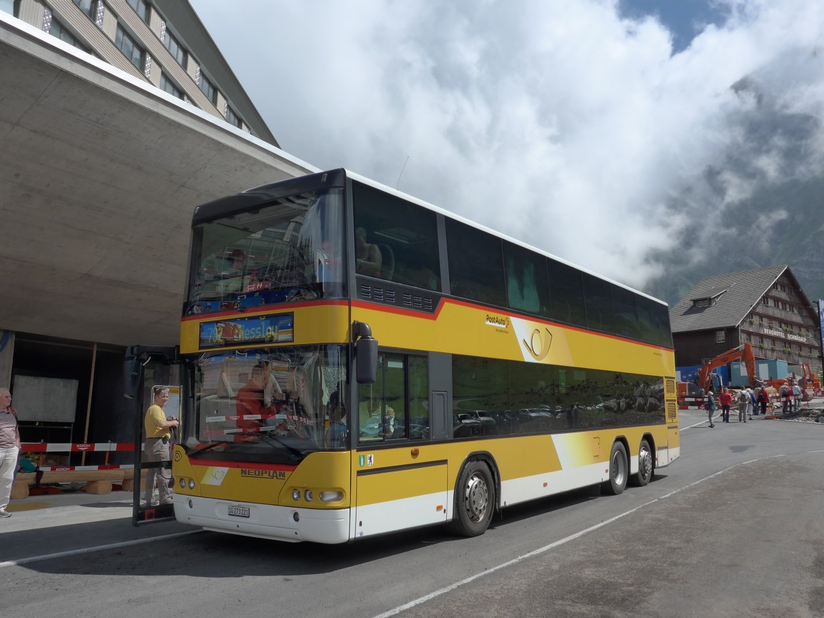 (163'245) - PostAuto Ostschweiz - SG 273'221 - Neoplan (ex P 27'020) am 2. August 2015 in Schw�galp, S�ntis-Schwebebahn