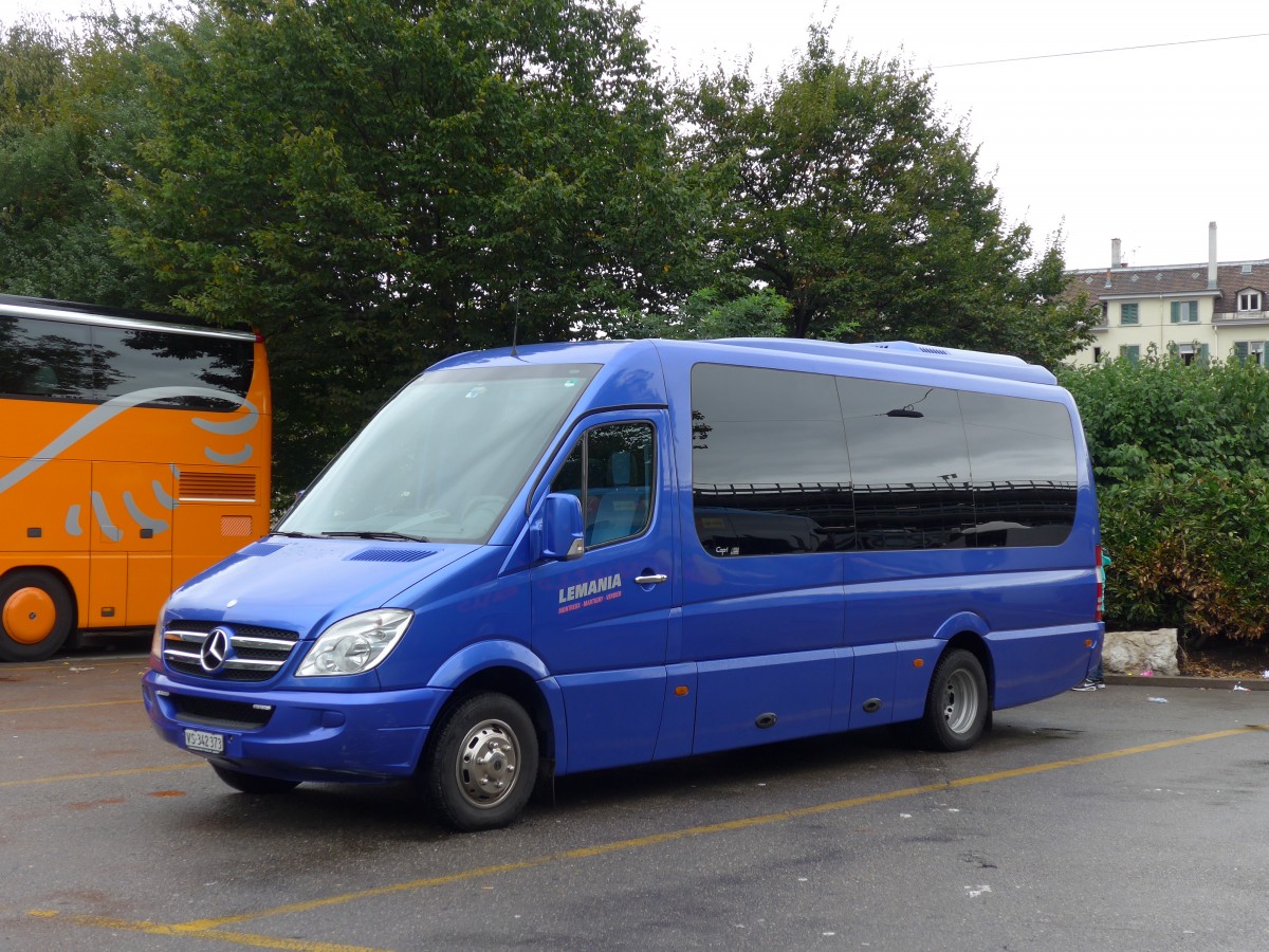 (163'448) - L�mania, Montreux - VS 342'373 - Mercedes am 15. August 2015 in Z�rich, Sihlquai