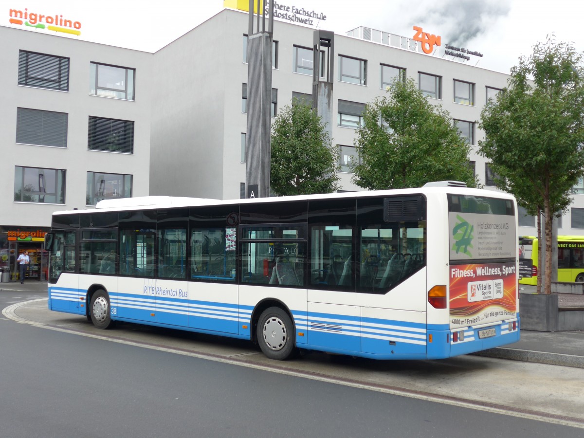 (163'493) - RTB Altst�tten - Nr. 38/SG 51'703 - Mercedes am 16. August 2015 beim Bahnhof Sargans