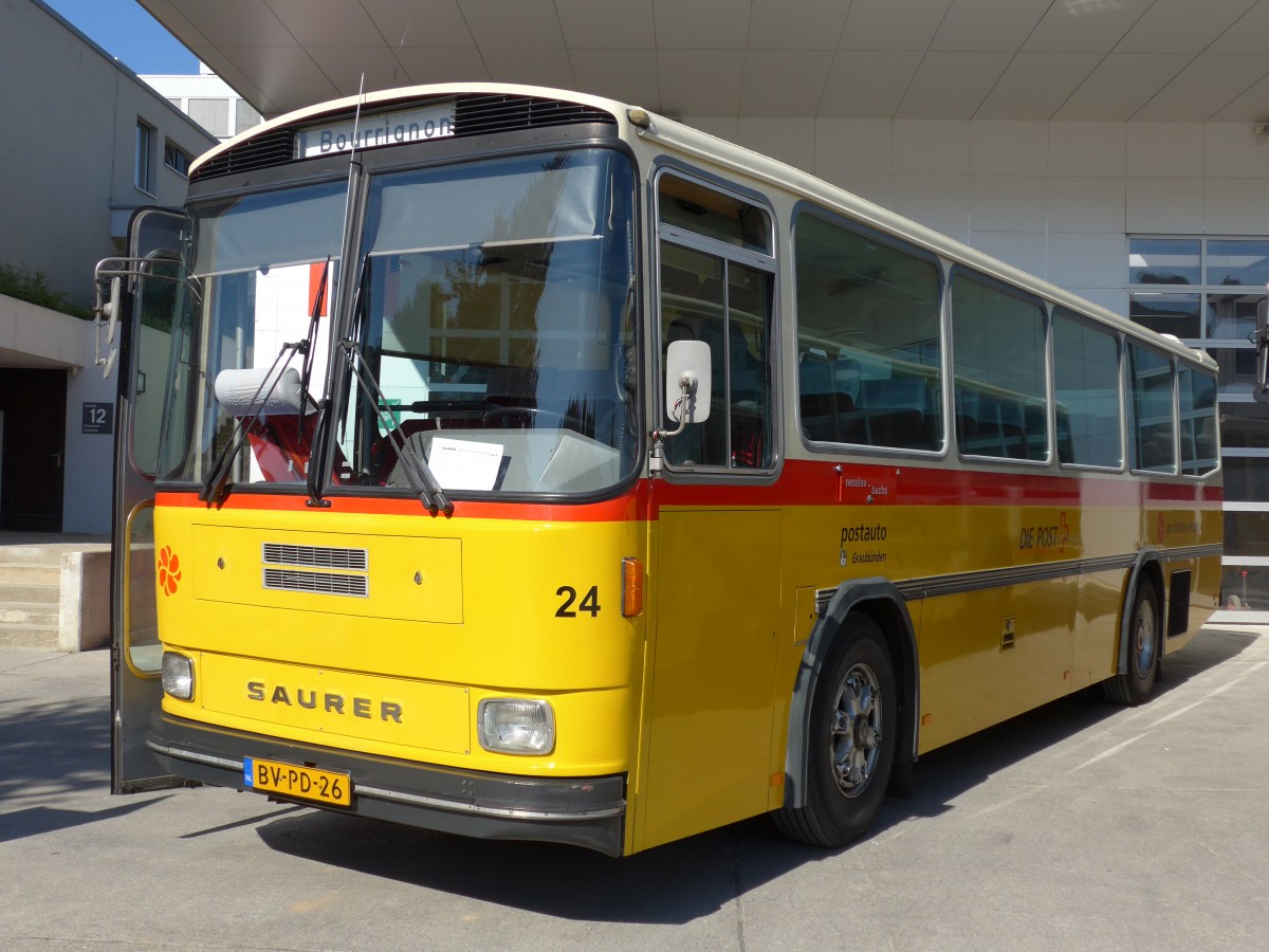 (163'893) - Aus Holland: FRAM Drachten - Nr. 24/BV-PD-26 - Saurer/R&J (ex PostAuto Graub�nden; ex P 24'367) am 29. August 2015 in Oberkirch, CAMPUS Sursee