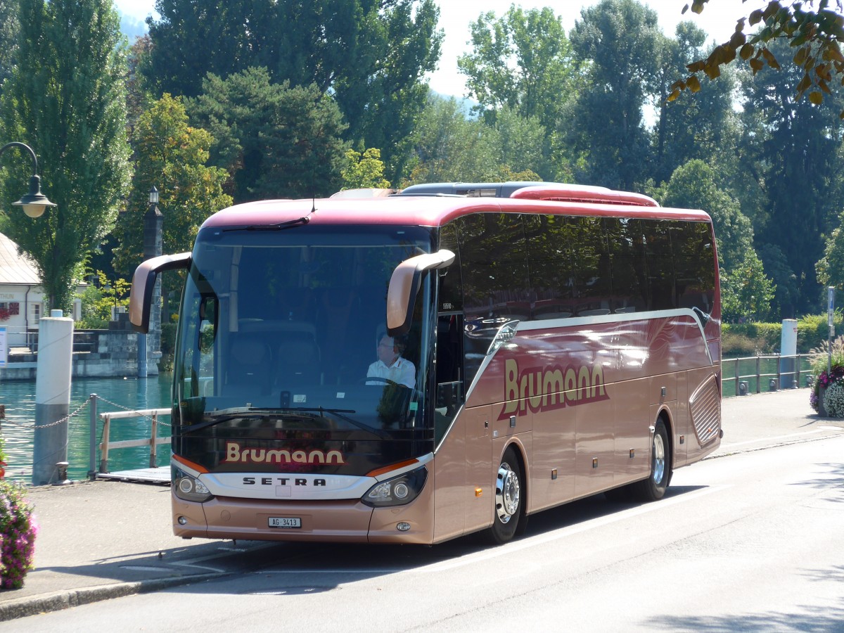 (164'283) - Brumann, Oberlunkhofen - AG 3413 - Setra am 30. August 2015 bei der Schiffl�ndte Thun