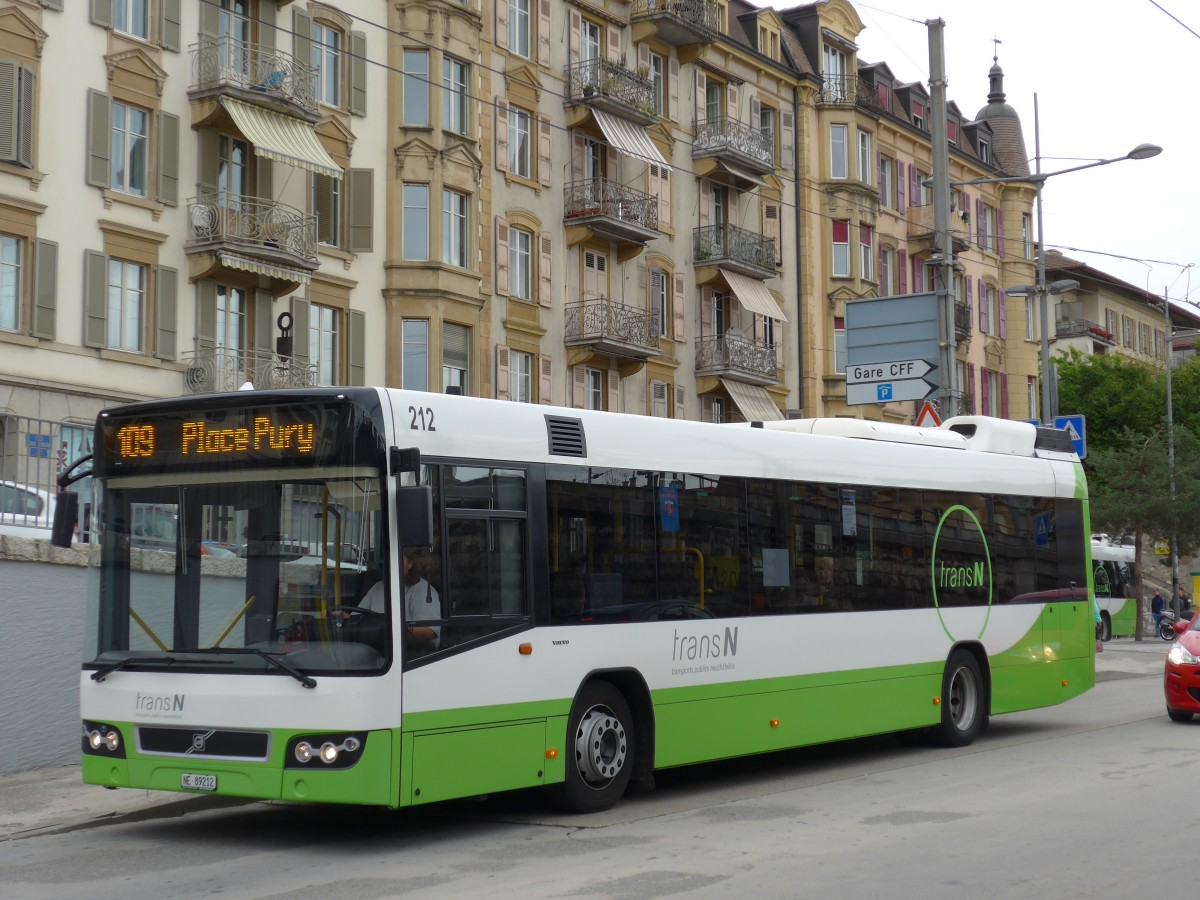 (164'766) - transN, La Chaux-de-Fonds - Nr. 212/NE 89'212 - Volvo (ex TN Neuch�tel Nr. 212) am 15. September 2015 beim Bahnhof Neuch�tel