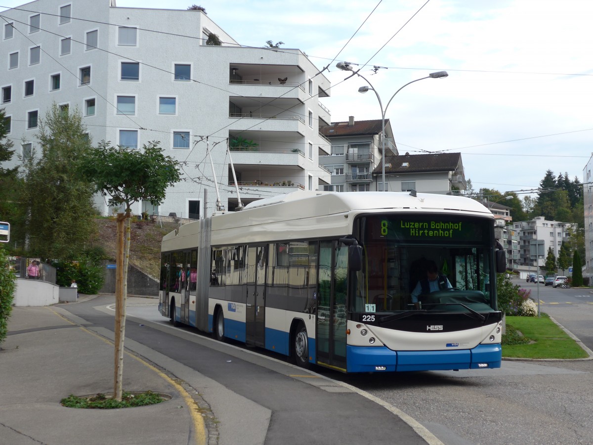 (164'867) - VBL Luzern - Nr. 225 - Hess/Hess Gelenktrolleybus am 16. September 2015 in Luzern, W�rzenbach