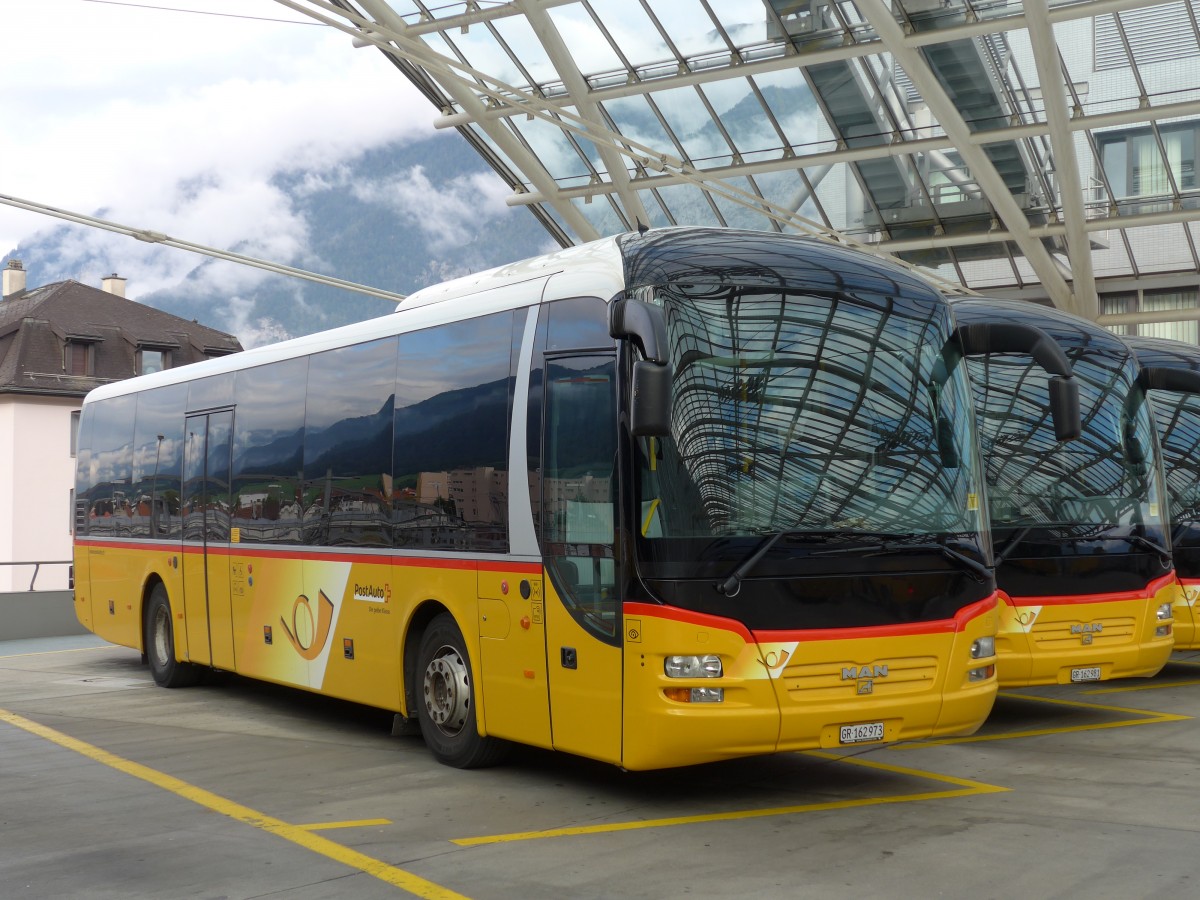 (165'191) - PostAuto Graub�nden - GR 162'973 - MAN am 19. September 2015 in Chur, Postautostation