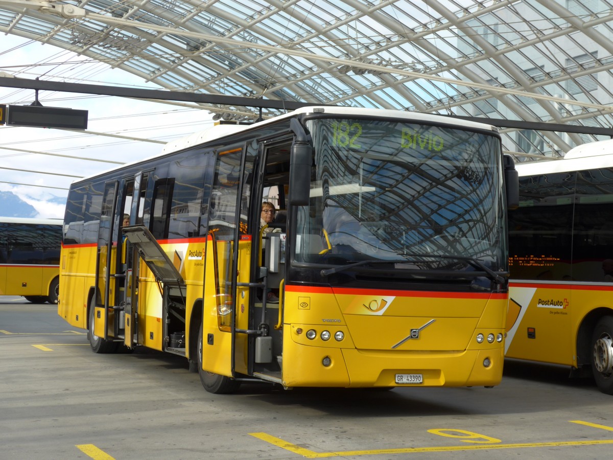 (165'232) - Demarmels, Salouf - GR 43'390 - Volvo (ex PostAuto Graub�nden) am 19. September 2015 in Chur, Postautostation