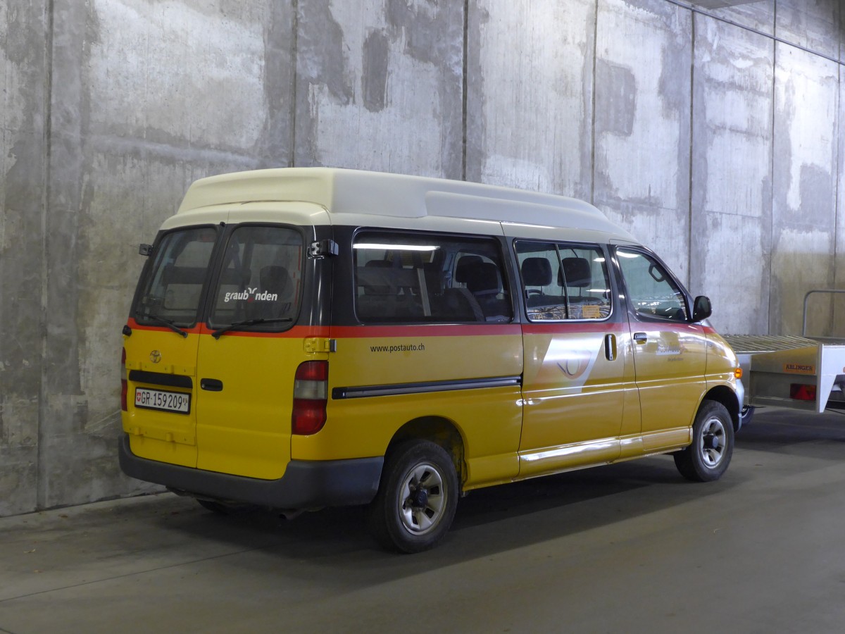 (165'430) - PostAuto Graub�nden - GR 159'209 - Toyota am 19. September 2015 in Thusis, Postautostation
