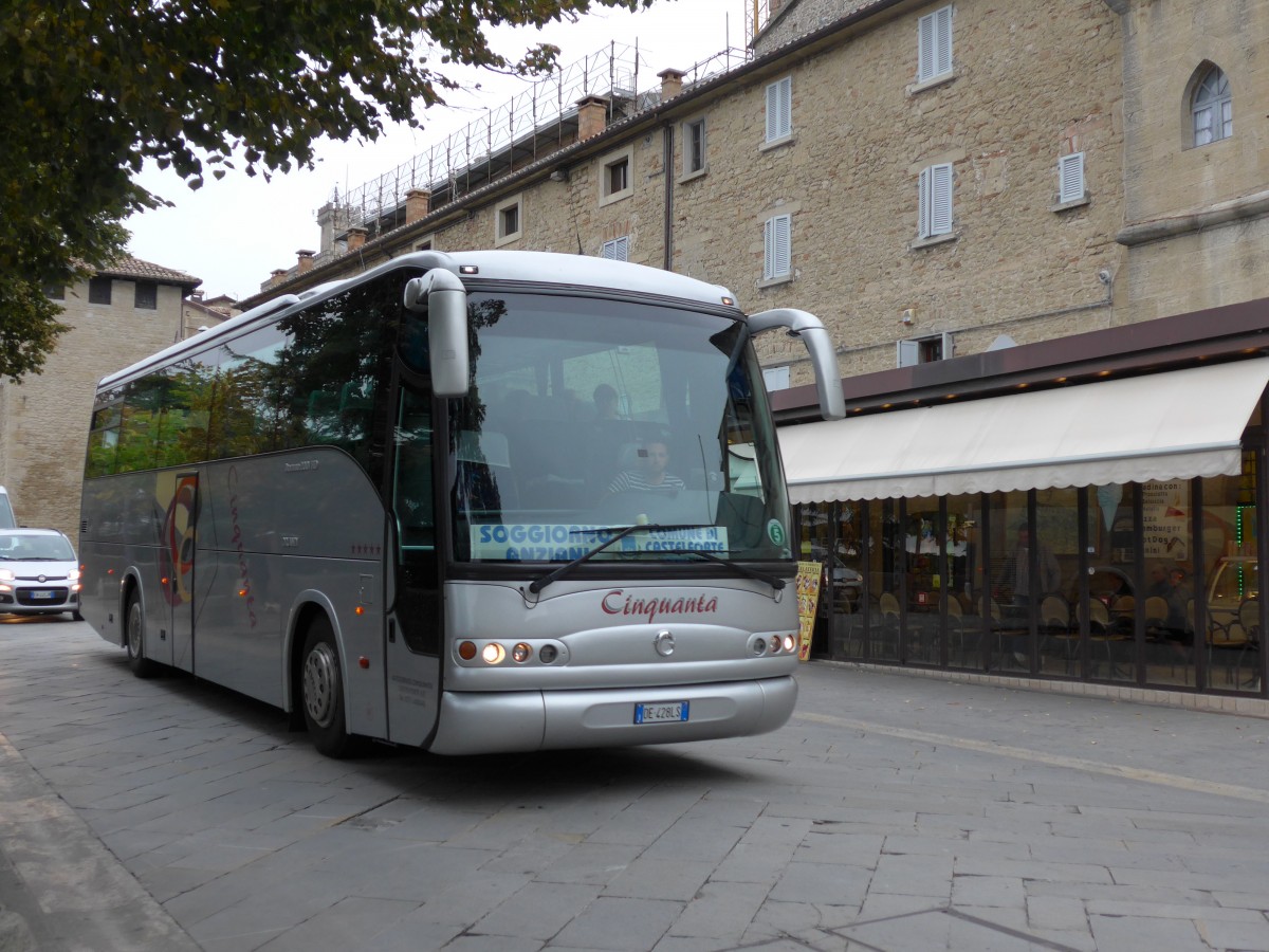 (165'631) - Aus Italien: Cinquanta, Castelforte - Nr. 41/DE-428 LS - Irisbus am 24. September 2015 in San Marino