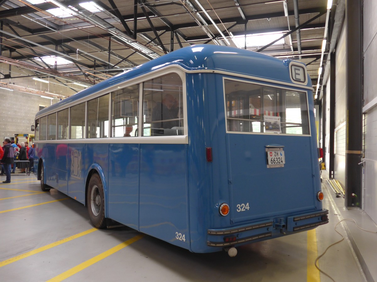 (165'874) - VBZ Z�rich (TMZ) - Nr. 324/ZH 66'324 - FBW/T�scher (ex Privat; ex VBZ Z�rich Nr. 324) am 26. September 2015 in Winterthur, Depot Gr�zefeld