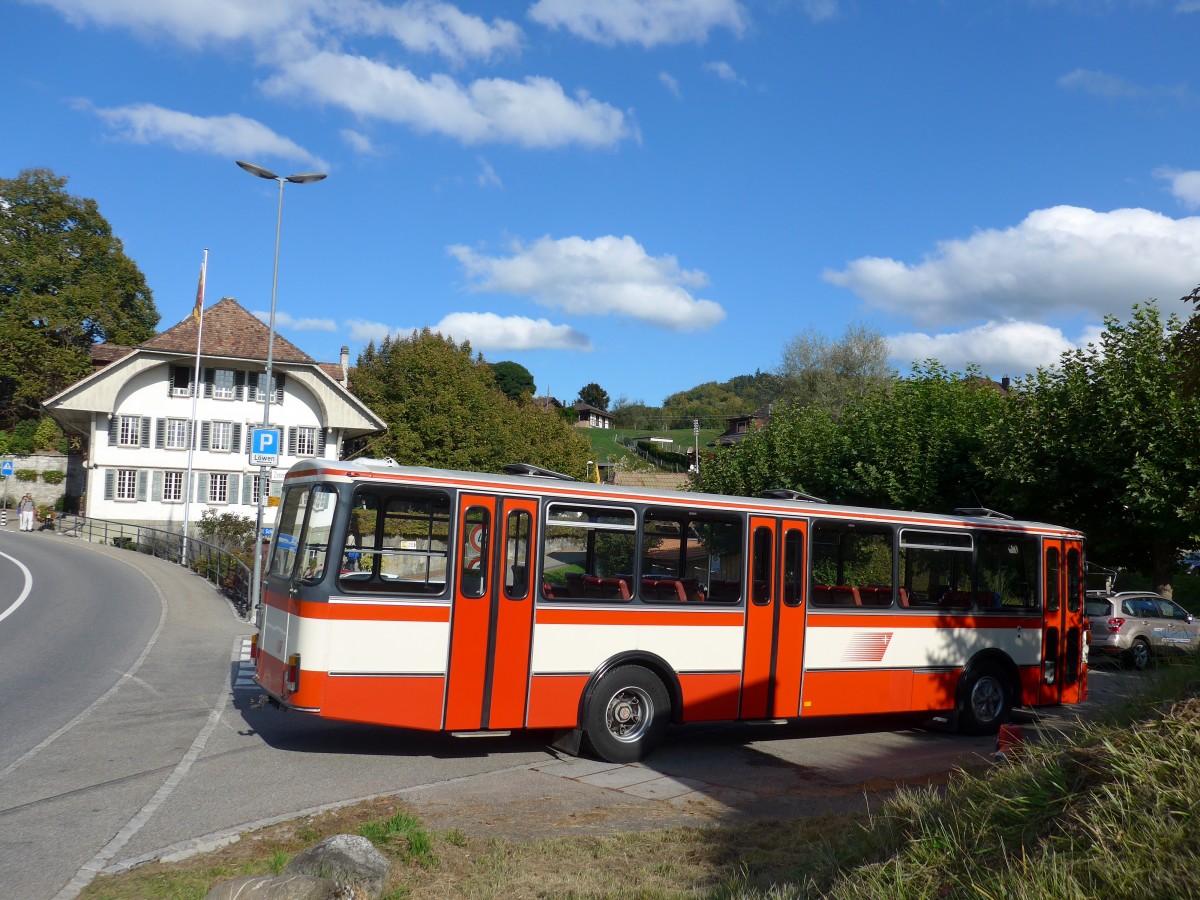 (166'050) - Frey, Opfikon - GL 15'272 - FBW/R&J (ex Tiemann, Oetwil Nr. 20; ex AAGS Schwyz Nr. 20) am 4. Oktober 2015 in Heimiswil, L�wen