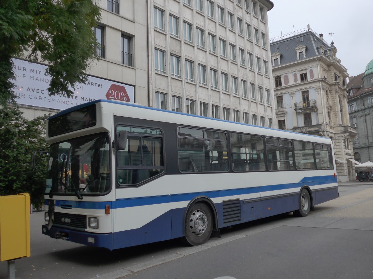 (166'353) - ZVB Zug (R�trobus) - VD 1260 - NAW/Hess (ex Ruklic, Schaffhausen; ex ZVB Zug Nr. 103; ex ZVB Zug Nr. 93) am 24. Oktober 2015 in Biel, Zentralplatz