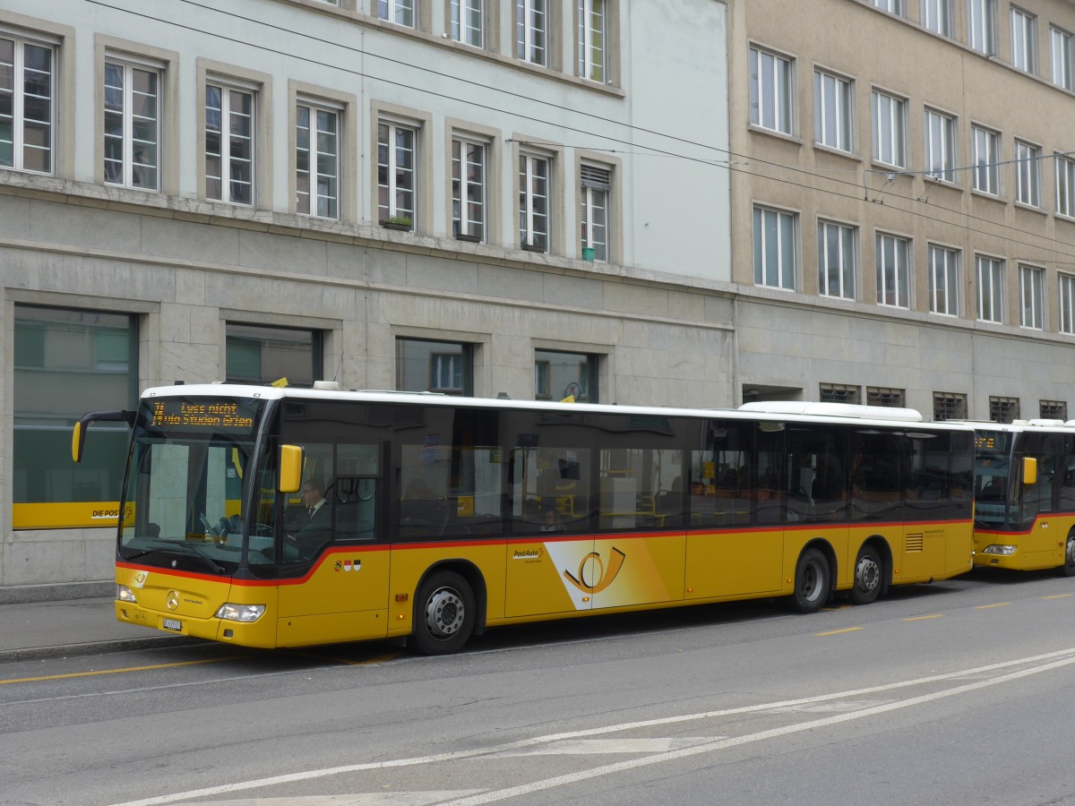 (166'414) - AVA Aarberg - Nr. 5/BE 639'515 - Mercedes am 24. Oktober 2015 in Biel, Bahnhofplatz
