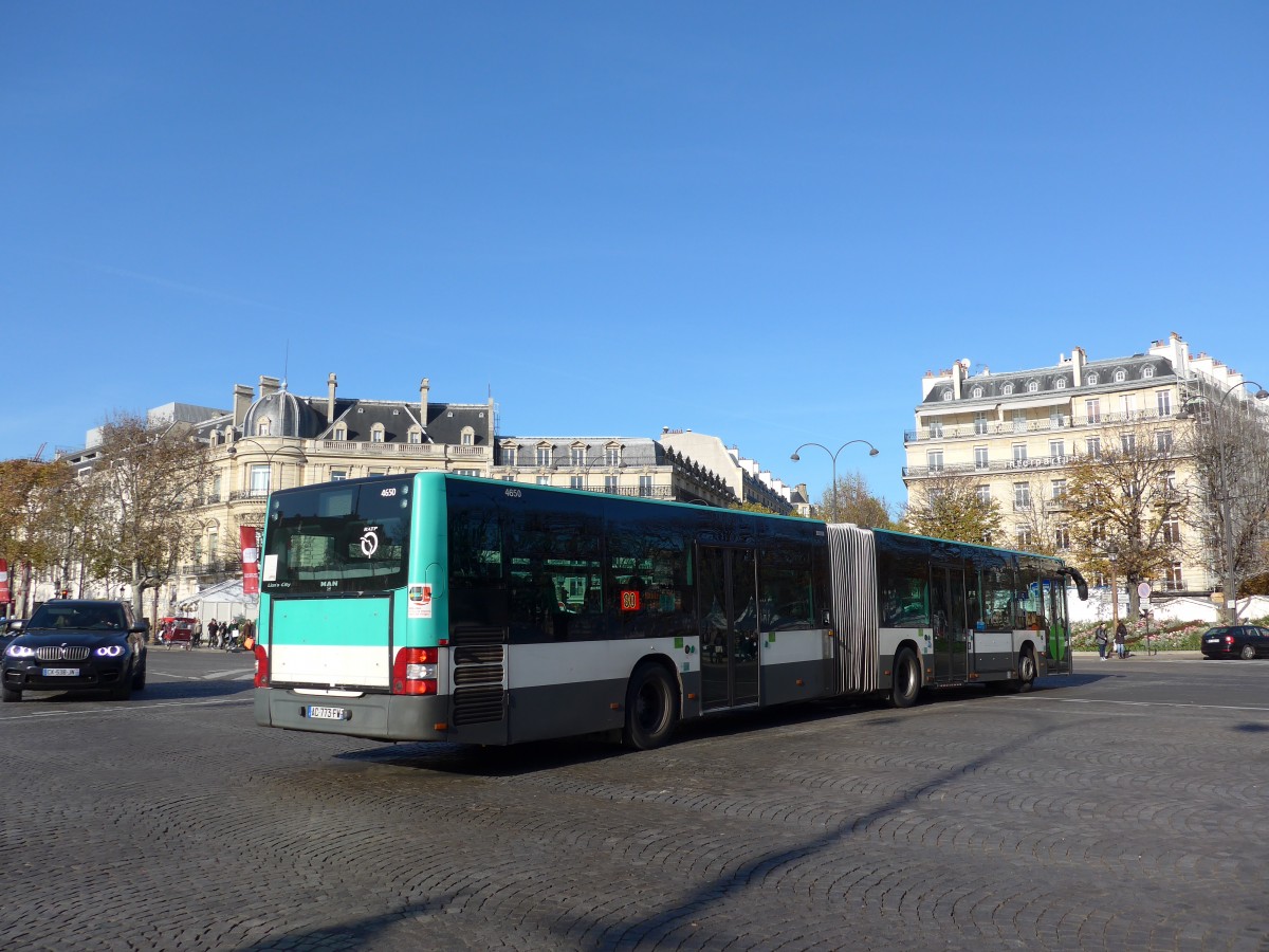 (166'651) - RATP Paris - Nr. 4650/AC 773 FW - MAN am 15. November 2015 in Paris, Champs-Elys�es