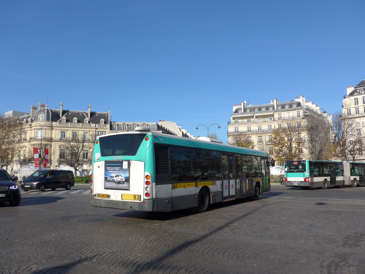 (166'652) - RATP Paris - Nr. 9359/264 QYQ 75 - Scania am 15. November 2015 in Paris, Champs-Elys�es