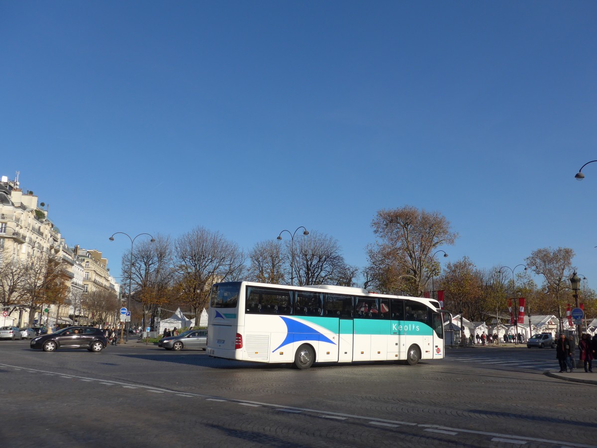 (166'664) - Keolis, Paris - Nr. 126'031/CN 115 JR - Mercedes am 15. November 2015 in Paris, Champs-Elys�es