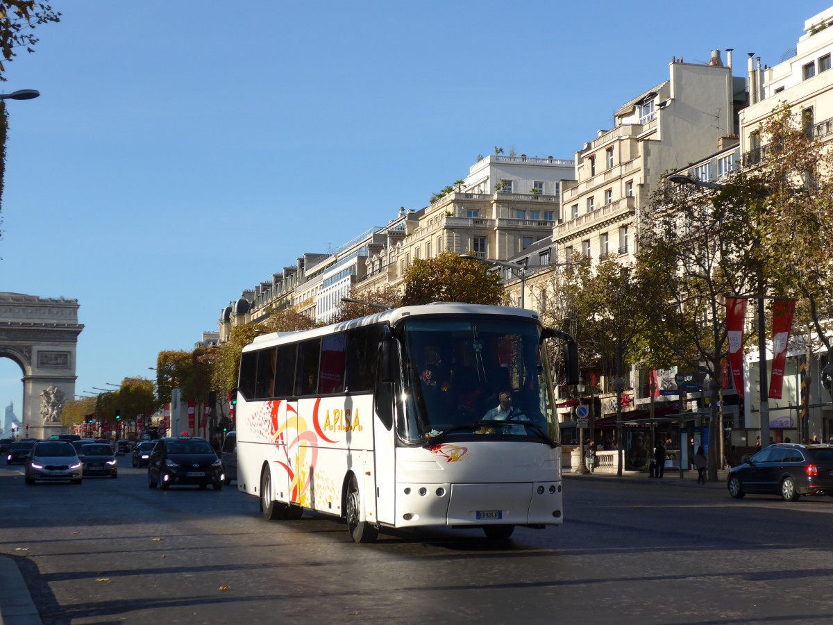 (166'669) - Aus Italien: A.P.I.S.A. - EB-909 JF - Bova am 15. November 2015 in Paris, Champs-Elys�es