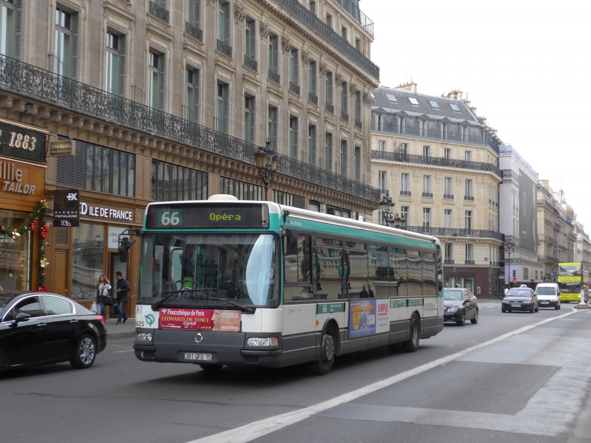 (166'897) - RATP Paris - Nr. 8425/381 QFD 75 - Irisbus am 16. November 2015 in Paris, Op�ra